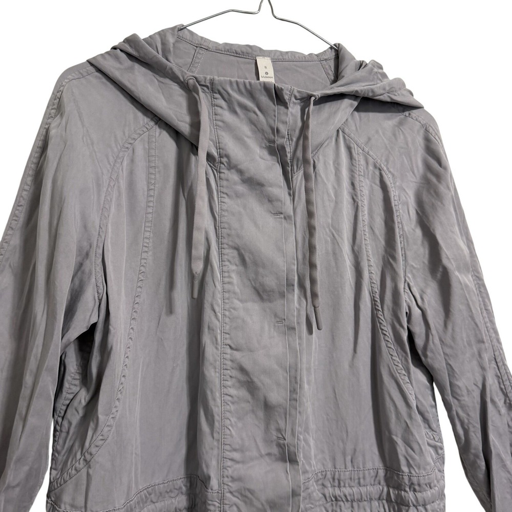 Lululemon Gray City Stroll Hooded Trench Coat Rain Jacket Women Size 8 Relaxed - Picture 4 of 11